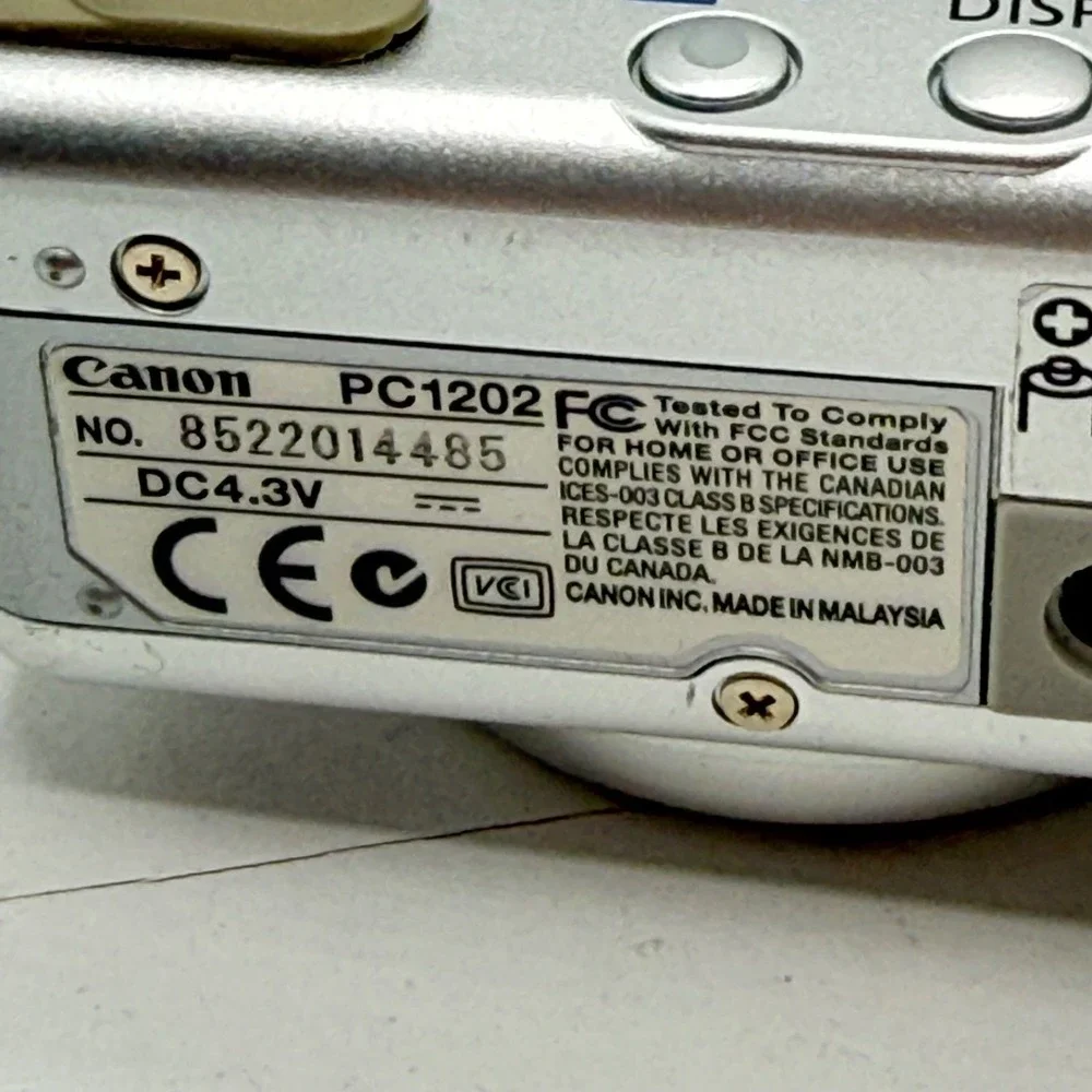 Canon PowerShot A75 3.2 Mega Pixels Digital Camera For Parts/Repair